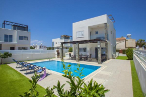 Your Beautiful Holiday Villa minutes from the Beach, Protaras Villa 1473